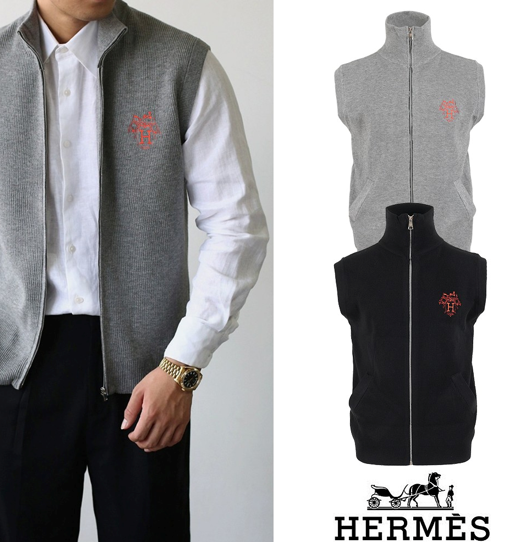 에르메스 마차 자수 하이넥 니트 베스트